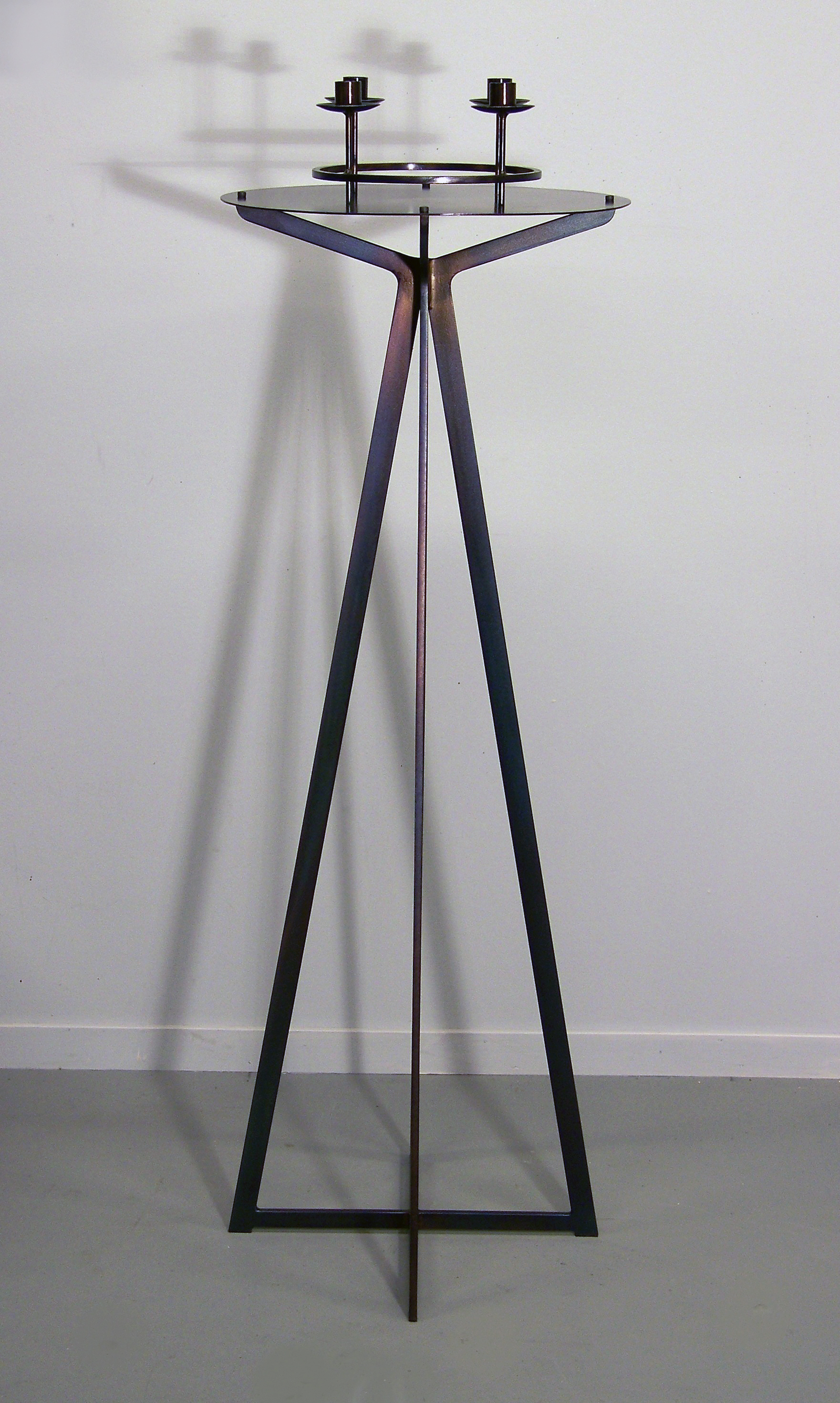 1.Adventslysestake for krans, 2015, 110 x 39 x 39 cm, anløpt stål 500