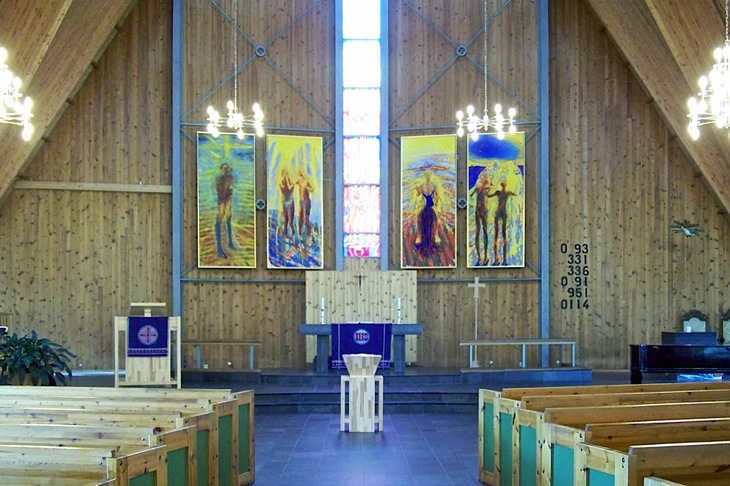 4. Volsdalen Kyrkje Døypefont, 2009, 91 x 50 x 50 cm